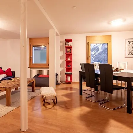 - Im Herzen Arosas - Grossraeumig, Stylisch & Zentral 아로사